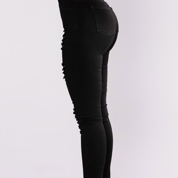 FASHIONNOVA JEANS - Picture 3 of 5